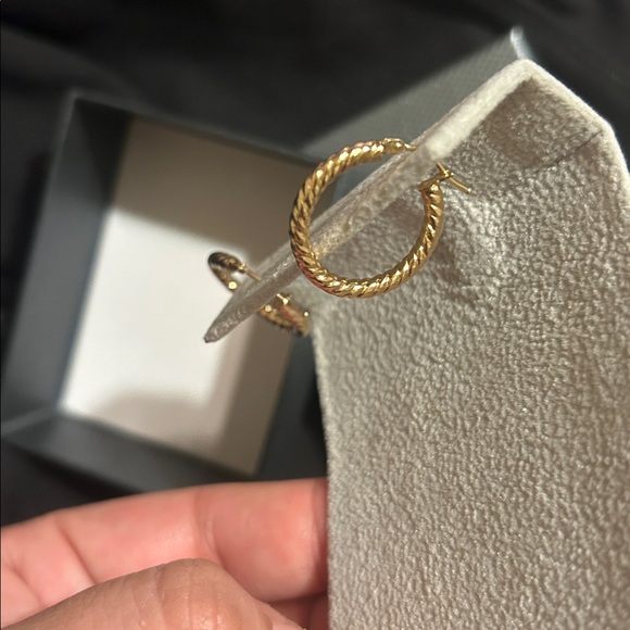 Bony Levy BLG 14K Gold Twisted Hoop Earrings, 15mm - Picture 5 of 5